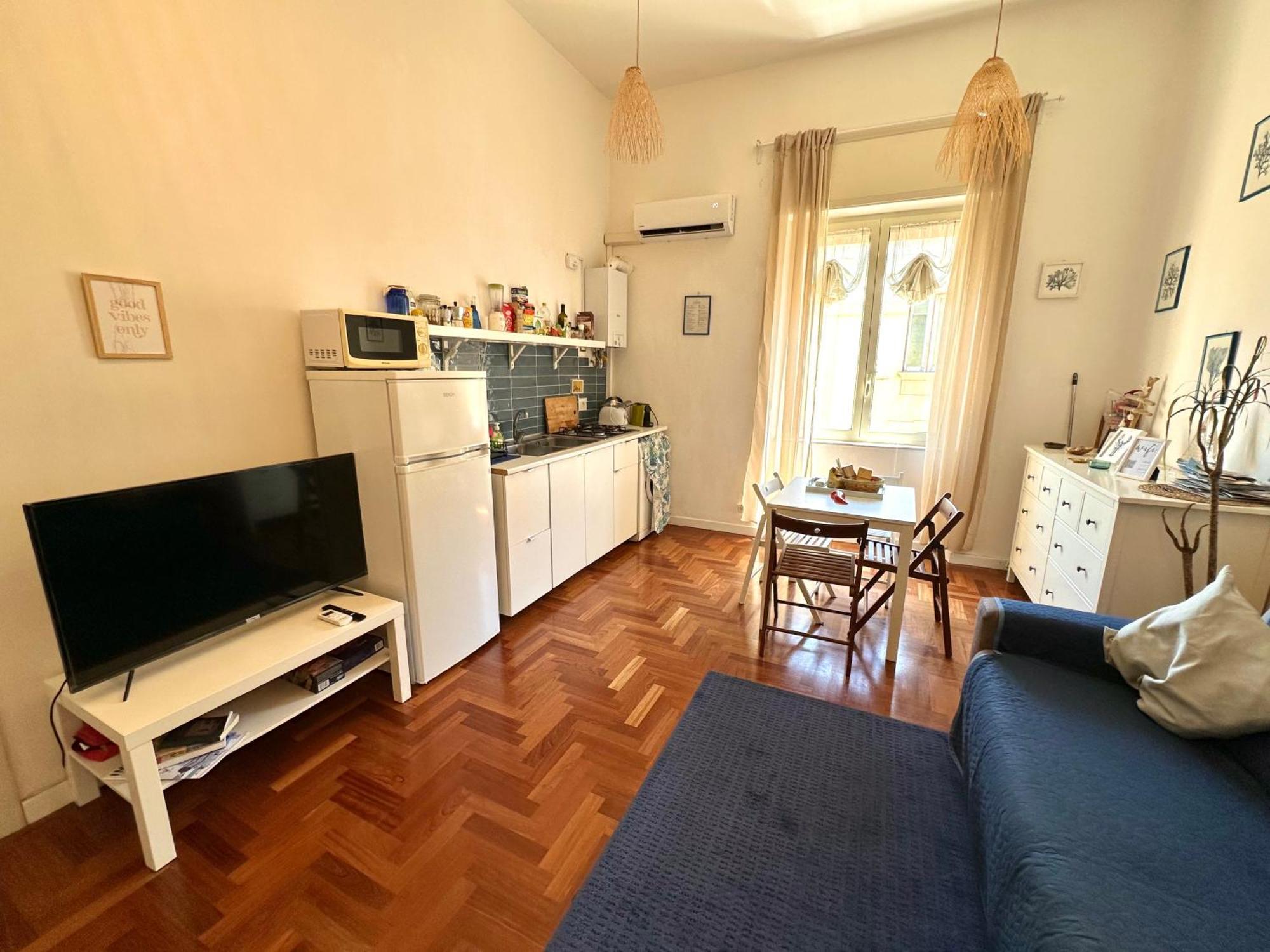Apartment Materdei Naples