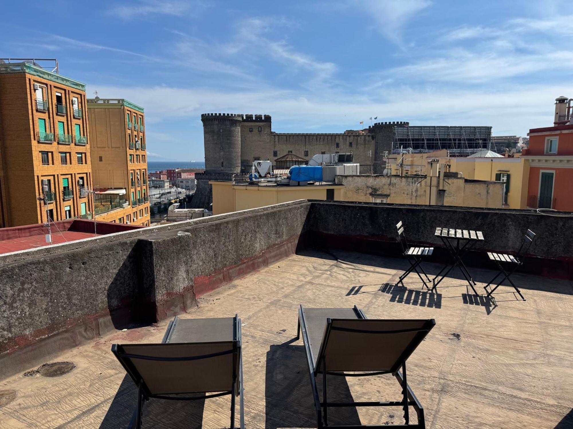 Apartment Amazing And Penthouse With Terraces In The Heart Of Naples
