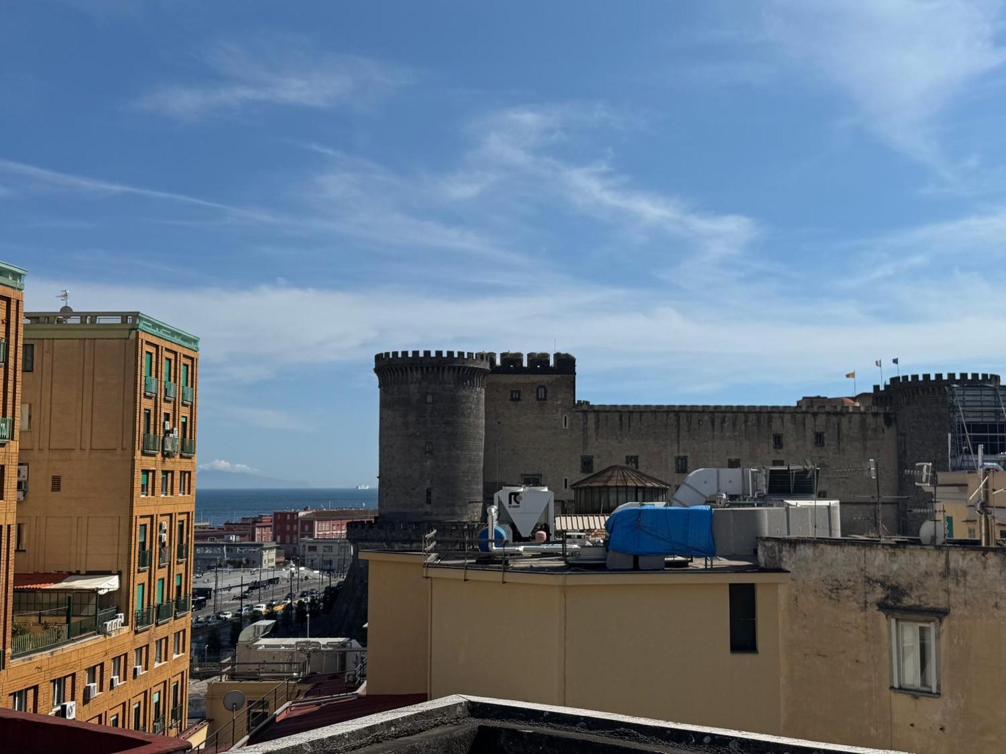 Apartment Amazing And Penthouse With Terraces In The Heart Of