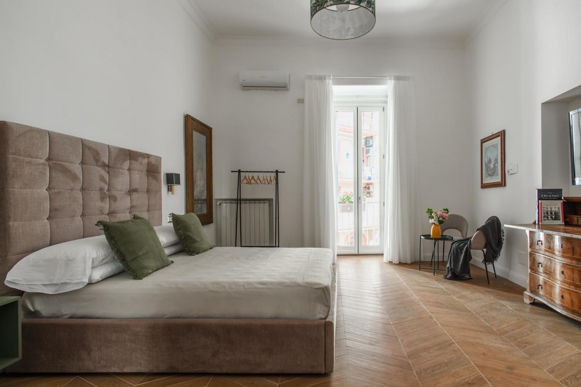 B1flat Mergellina -