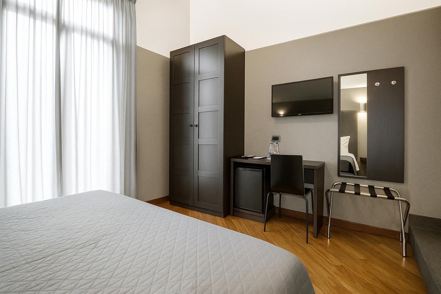 Piazza Carita Guest house