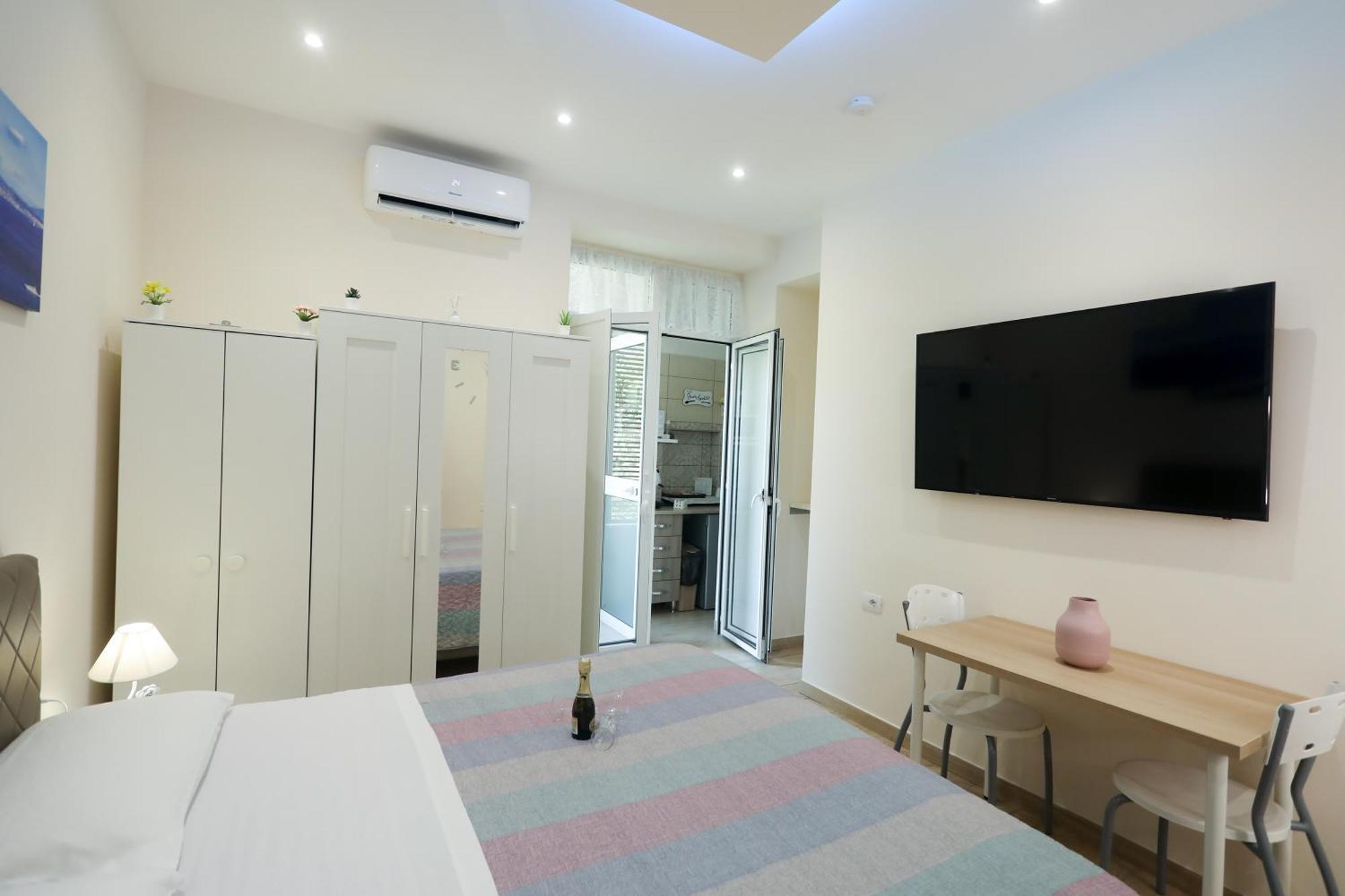 Milu Holiday House Napoli Capodichino Aereoporto Apartment Naples