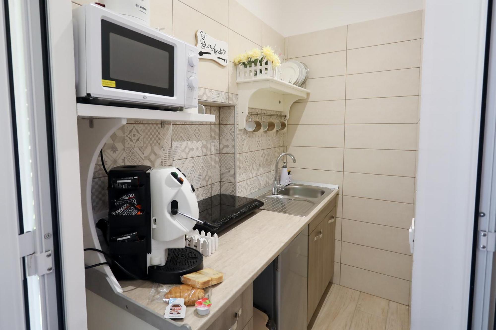 Milu Holiday House Napoli Capodichino Aereoporto Apartment Naples