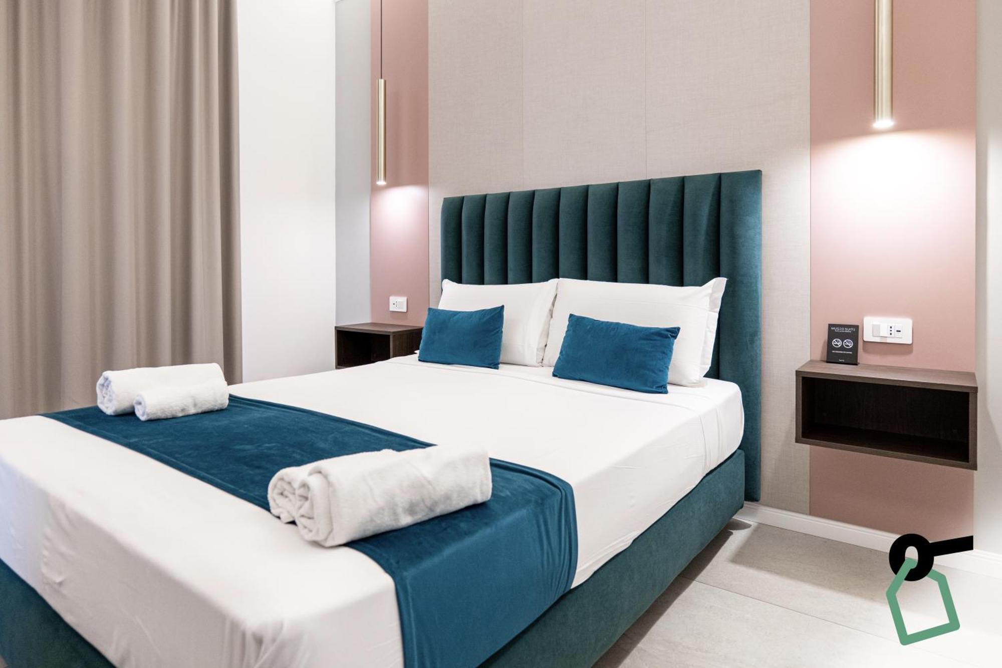 Aparthotel Hotiday Collection - Museo Naples