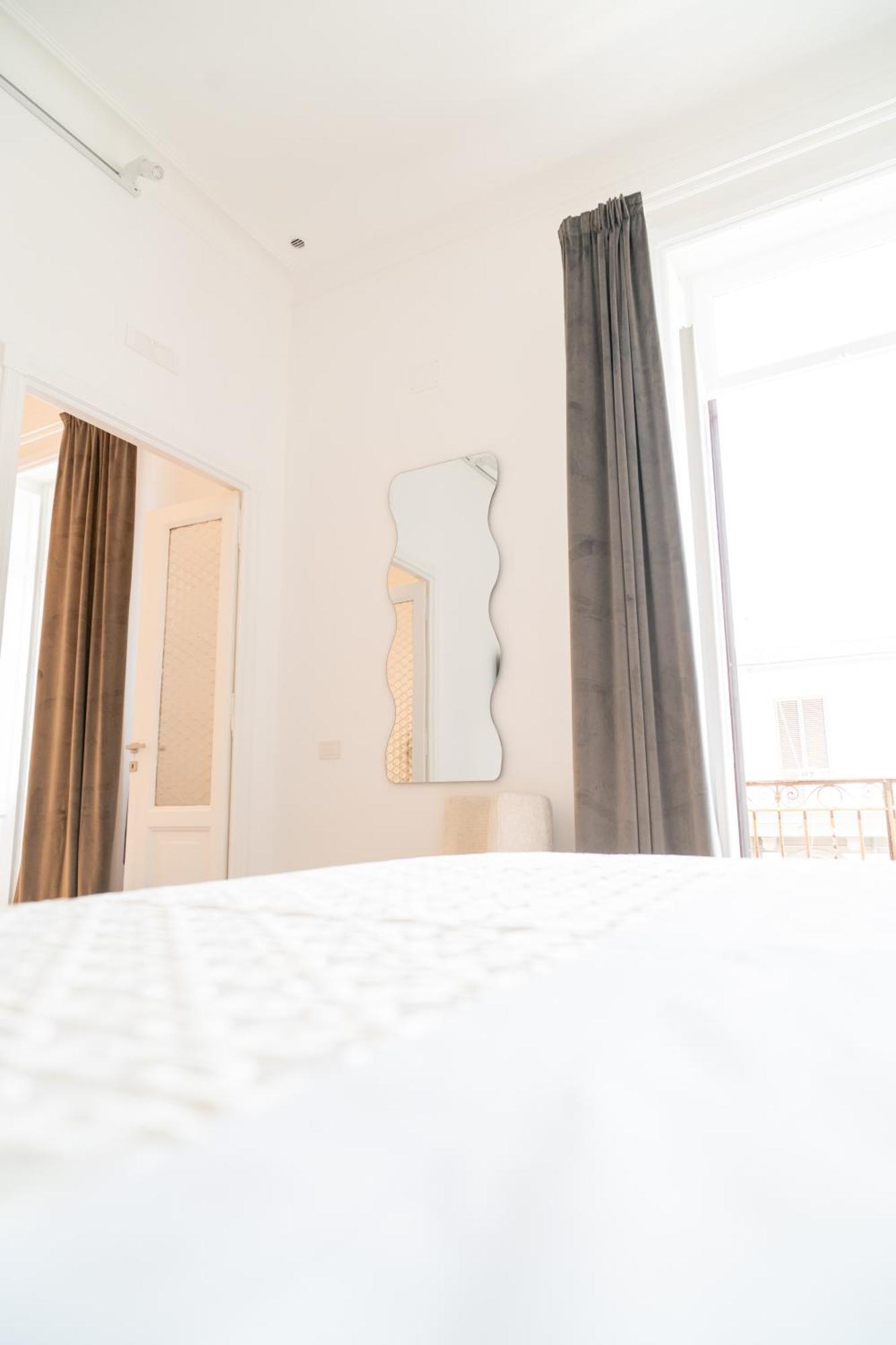 Guest house La Corte Di Partenope Luxury Suite Naples