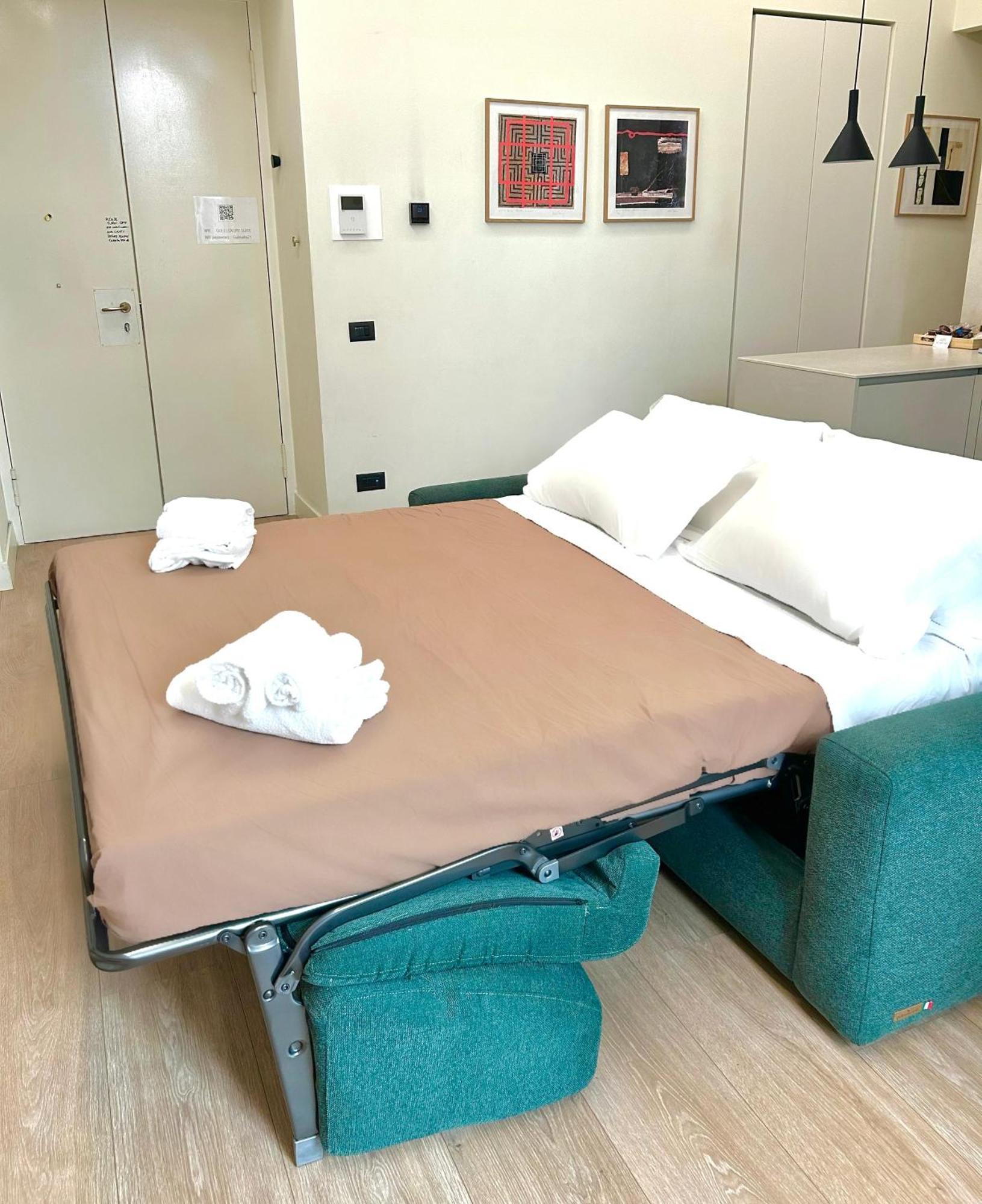 Guli's - Lusso E Comfort In Centro Storico * Naples