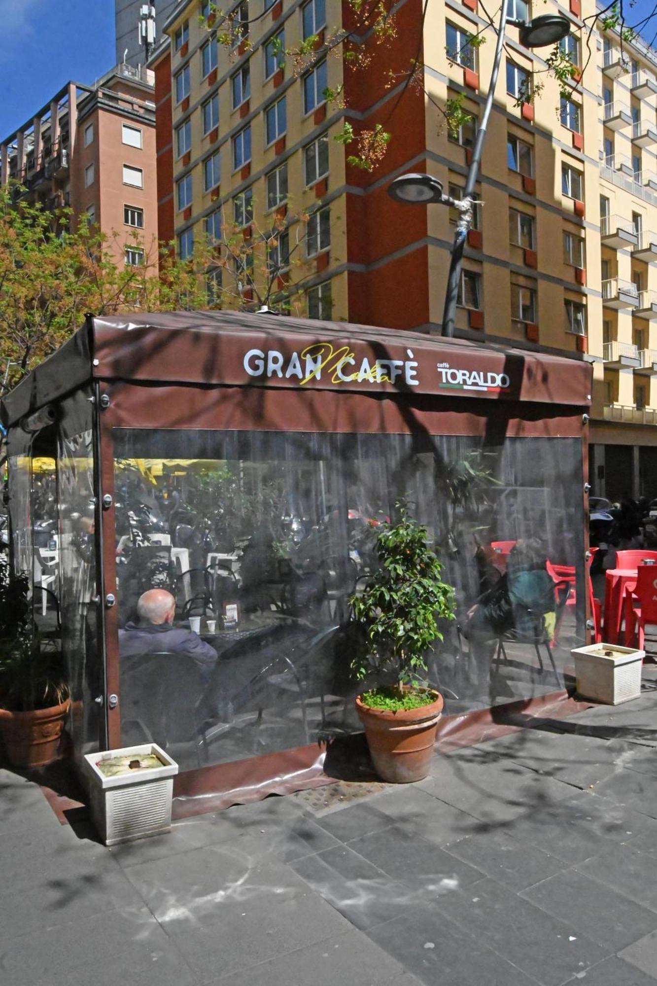 Art Flat Municipio Guest house