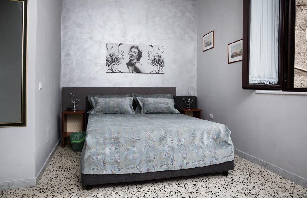 Rochel Bed & Breakfast 3*