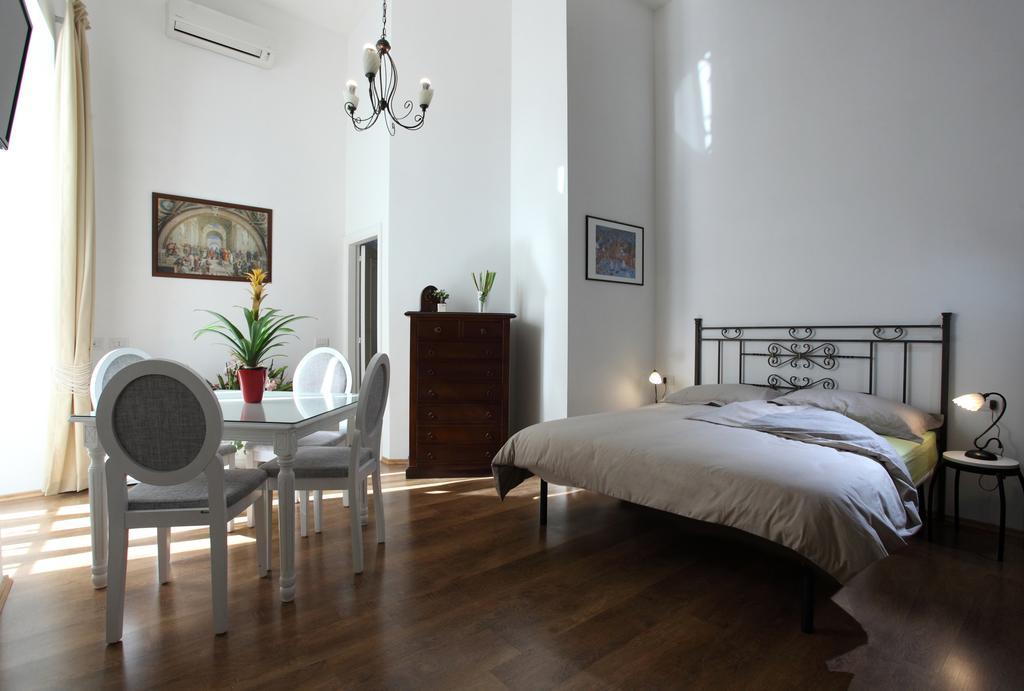 Pietrasanta Lt