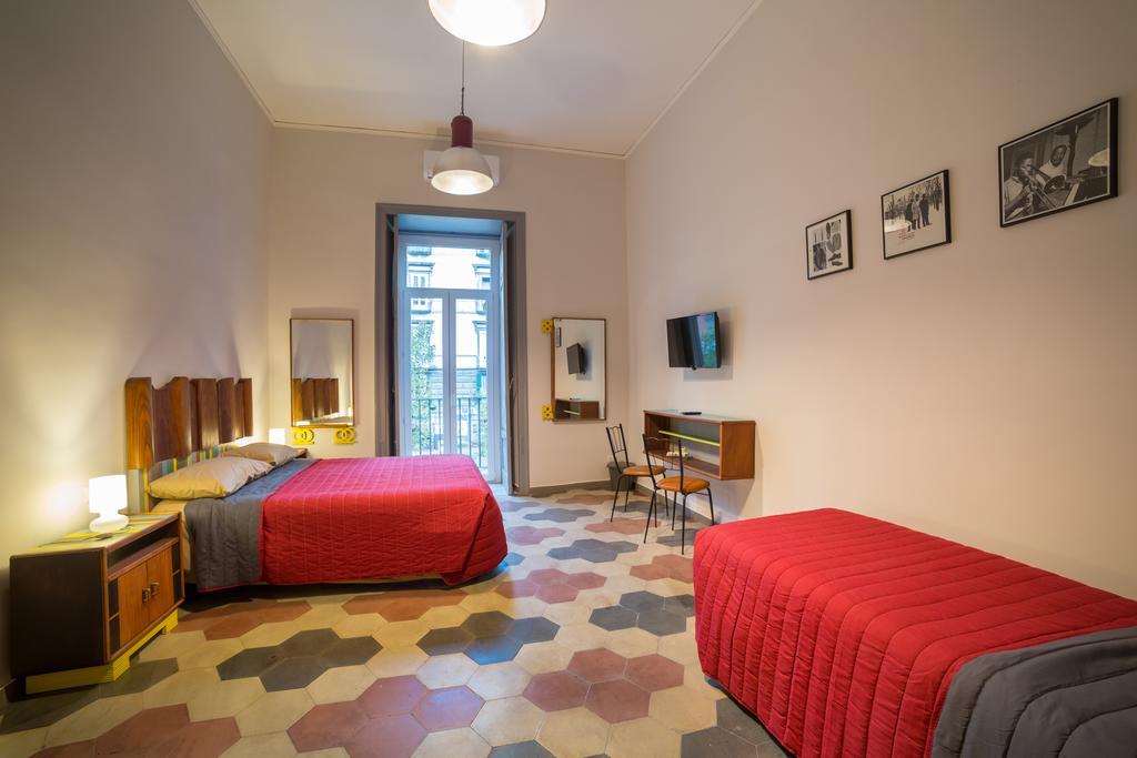 Bed & Breakfast The Foria House By House In *