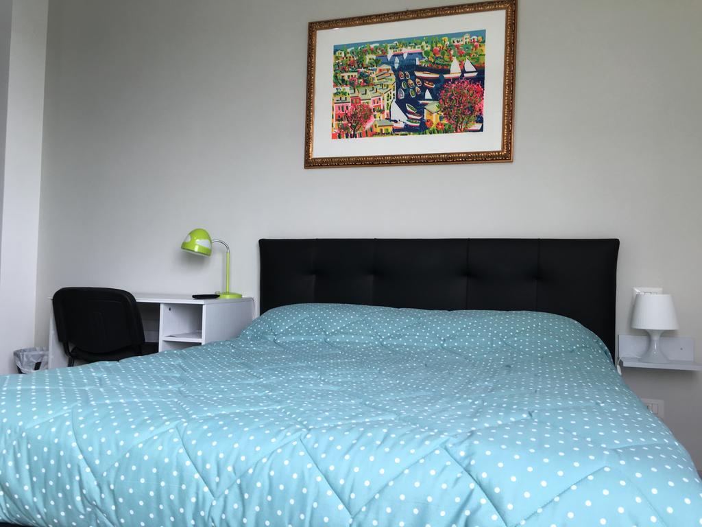 Floor Rentrooms 3* Naples