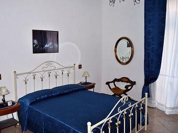 A Castel Capuano Bed & Breakfast Naples
