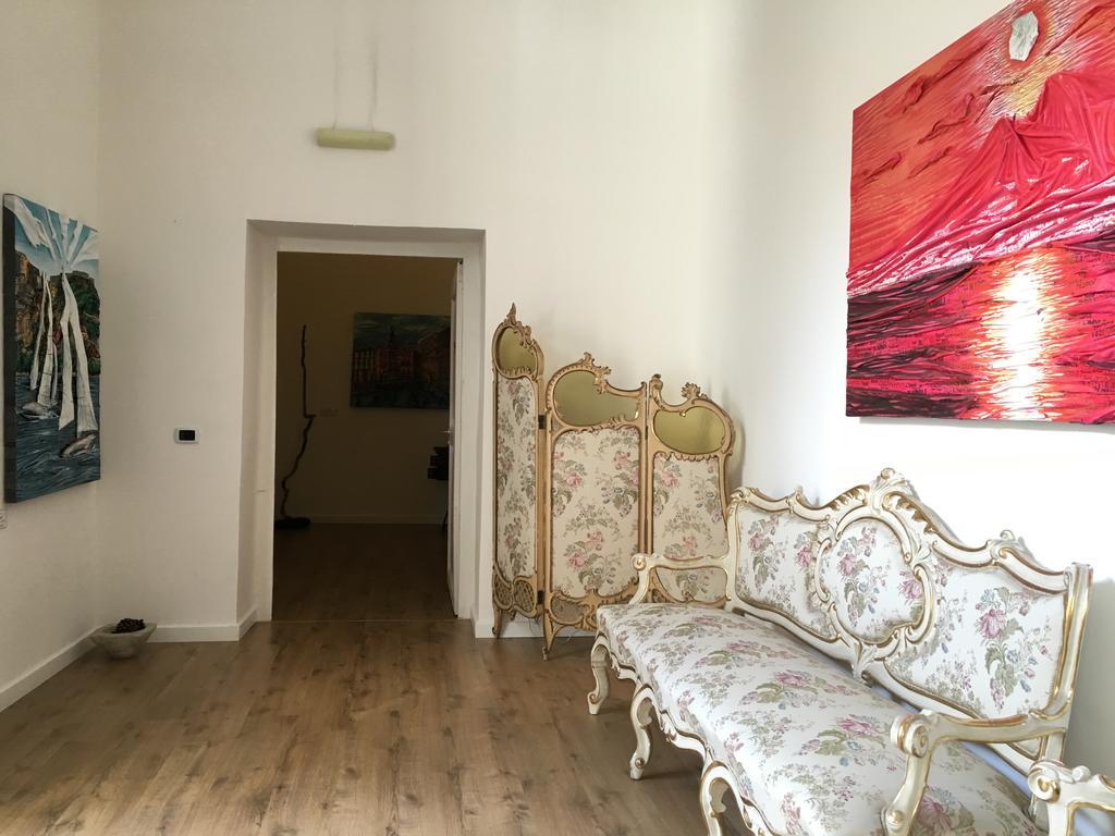 La Galleria Bed & Breakfast *