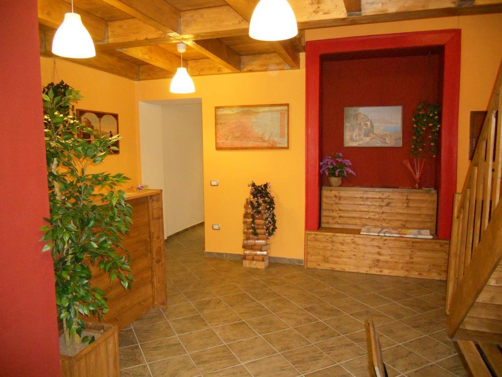 Ingiropernapoli 2* Naples