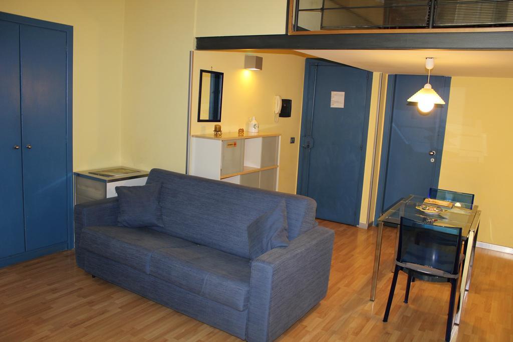 Apartment Guide Tour
