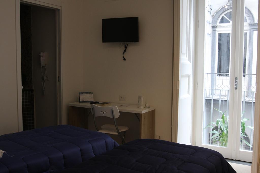 Bed & Breakfast Base Mergellina Naples