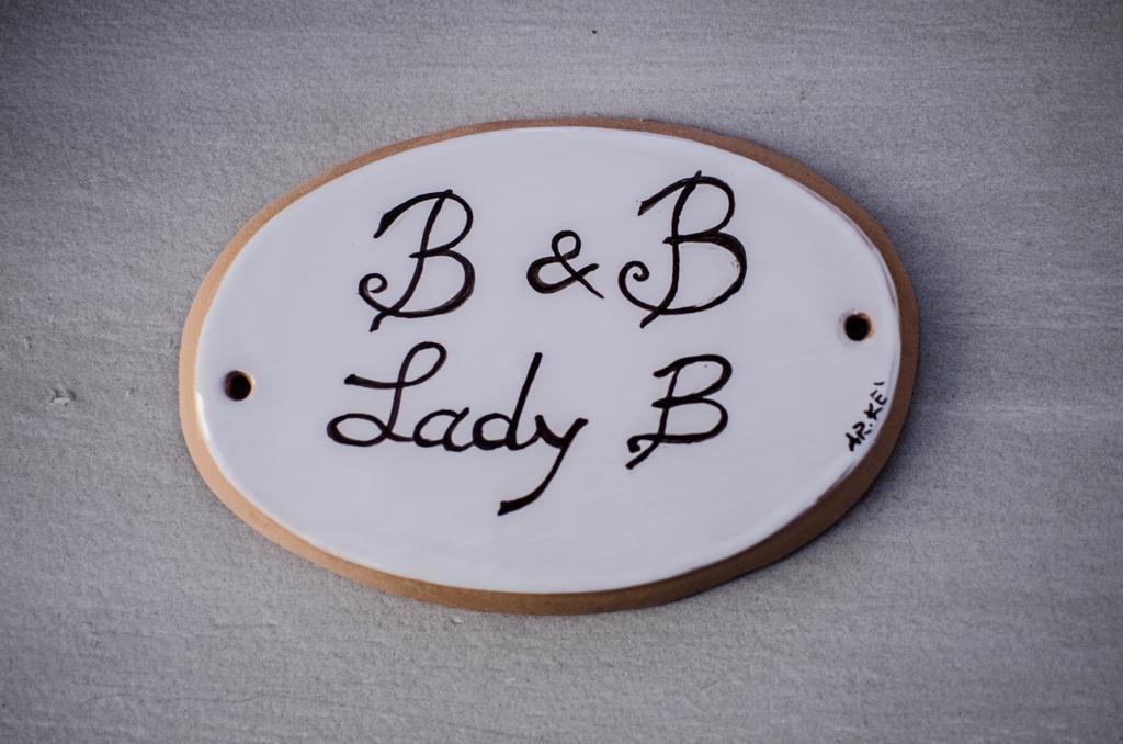 Lady-b 2*