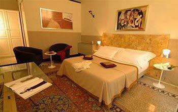 Costantinapoli 27 3* Naples