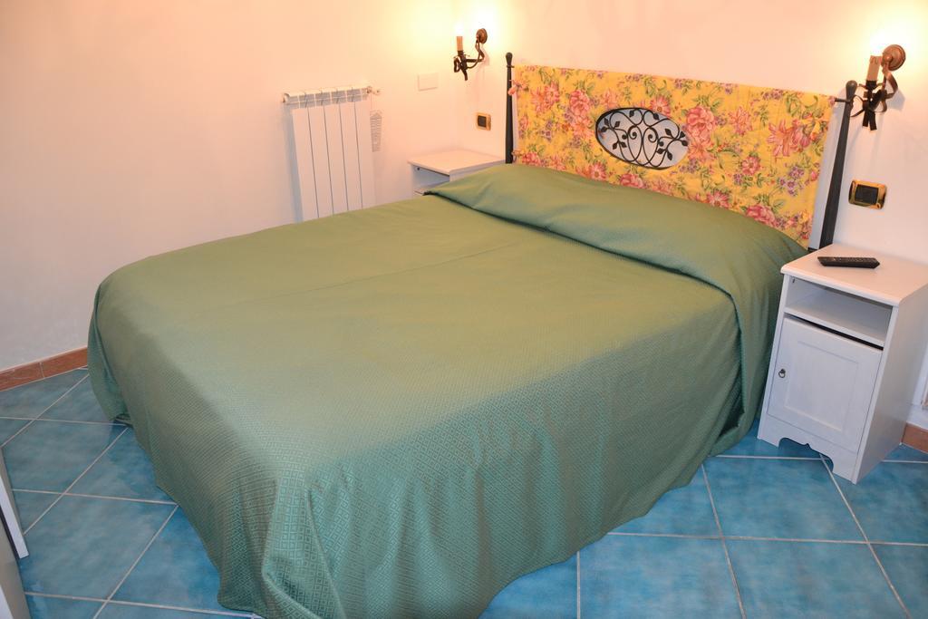 La Civetta Sul Como Bed & Breakfast Naples