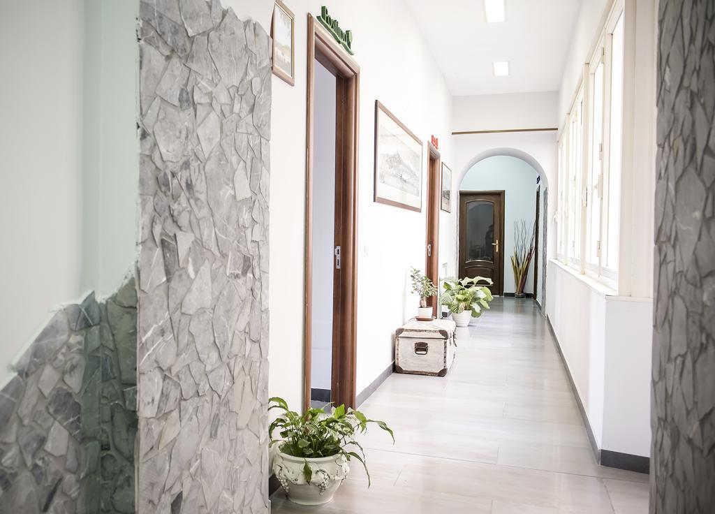 Guest house Le 4 Stagioni Dante's H Centro, By Clapa Group