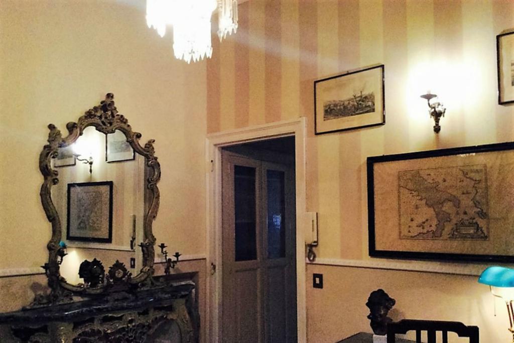 Retro Bed & Breakfast Naples