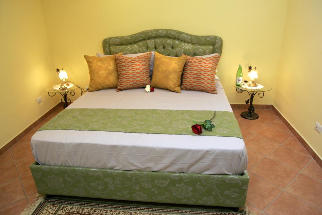 Mercatello Relais Old 3* Naples
