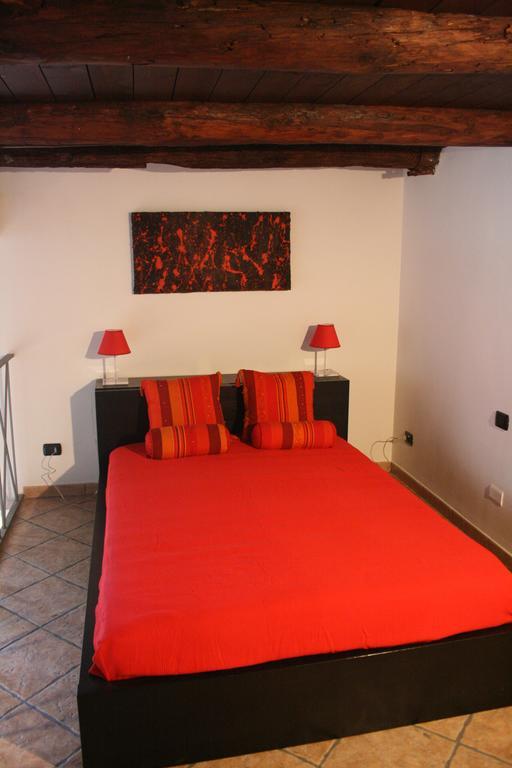 Apartment 25