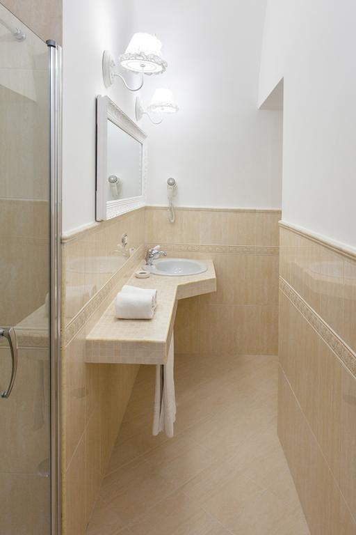 Bed & Breakfast Domus Rosa Naples
