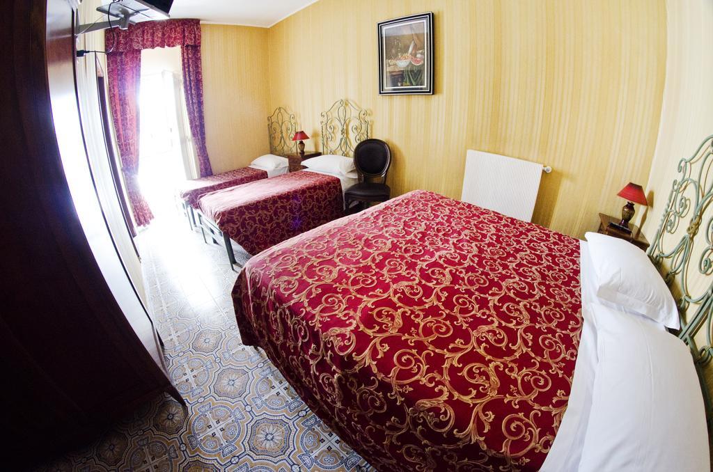 Hotel Villa Maria 3* Naples