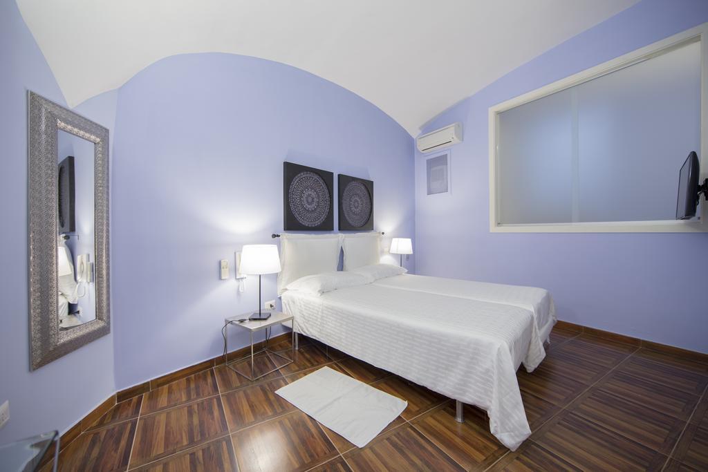 Aristovascio * Naples