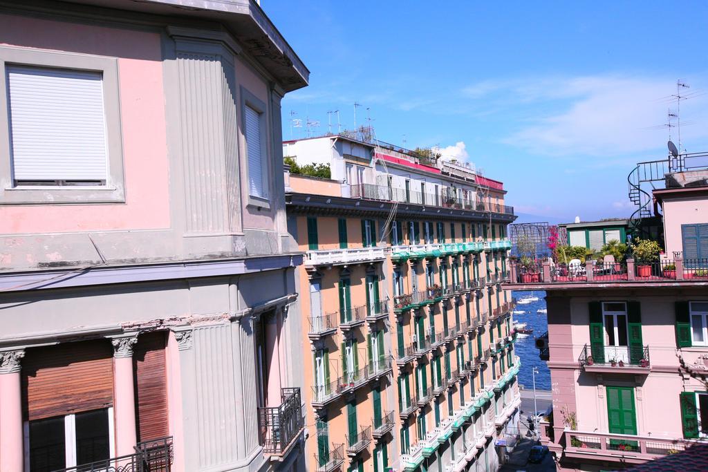 Bed & Breakfast Megaride Santa Lucia Naples