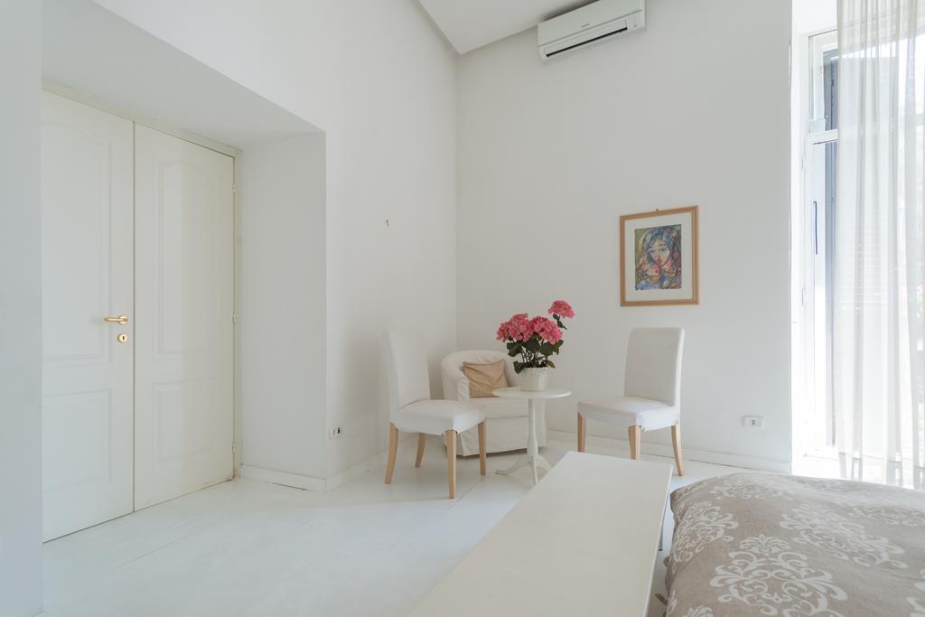 Bed & Breakfast Relais Piazza Dei Martiri Naples