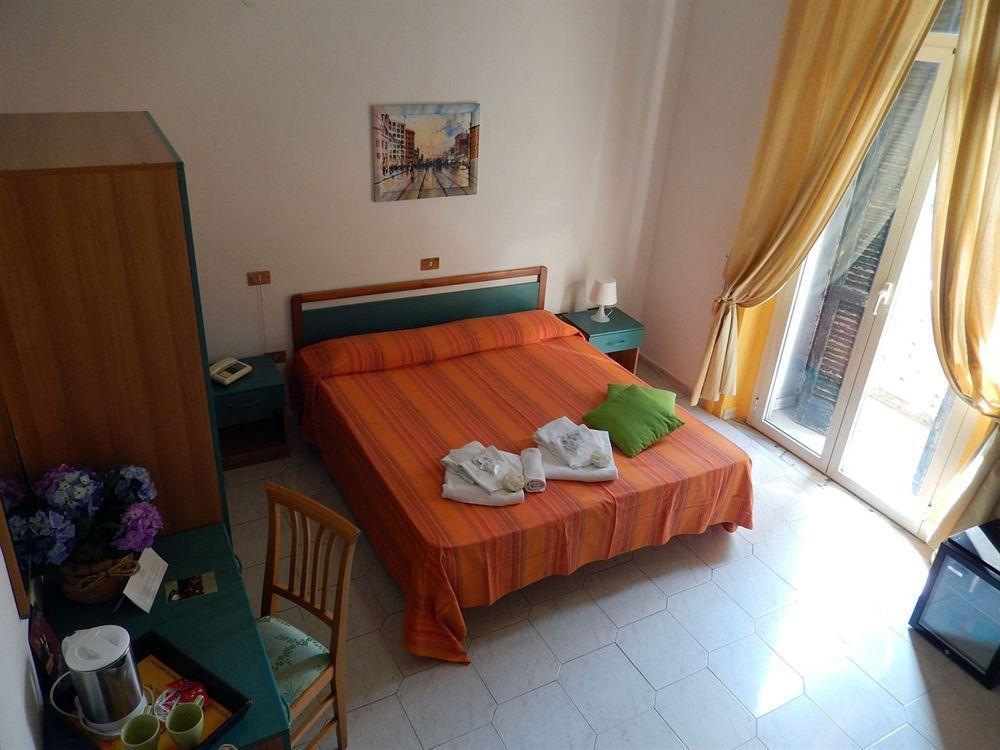 Le Orchidee 2* Naples