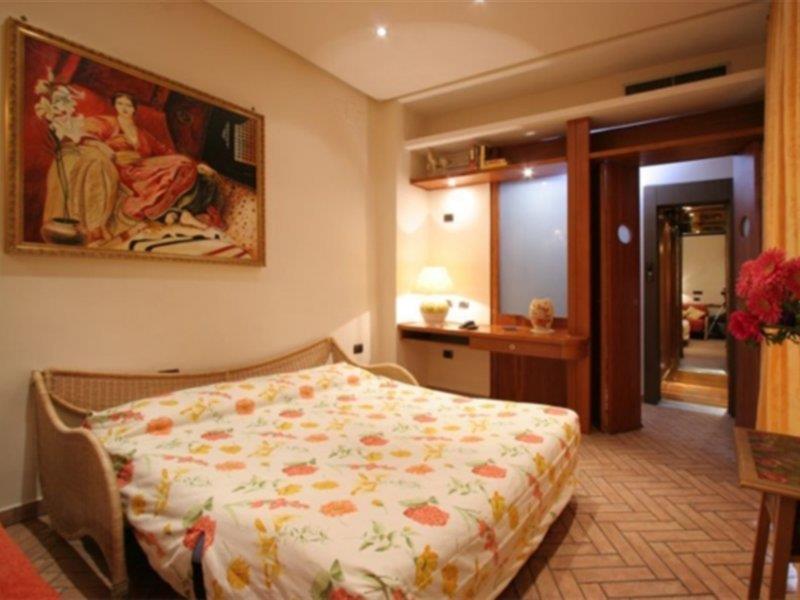 Hotel Ares
