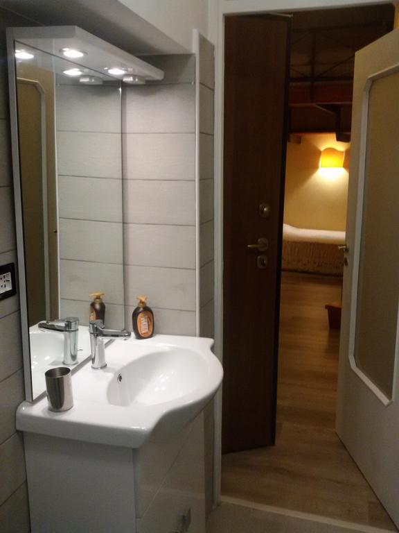 Apartment Guide Tour Naples
