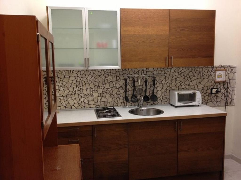 Gradoni Di Chiaia Apartment *
