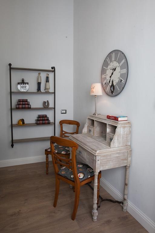 Apartment Largo Donnaregina Naples