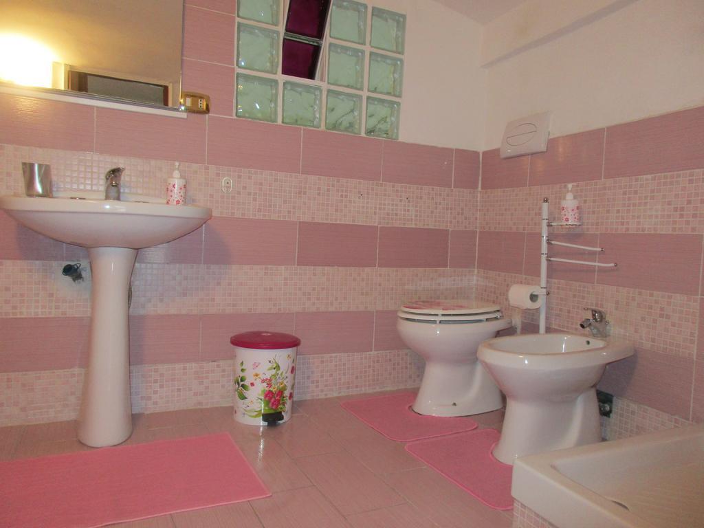Nell'antico Palazzo Salsi Apartment