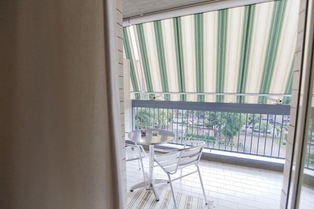 Rent Vesuvio