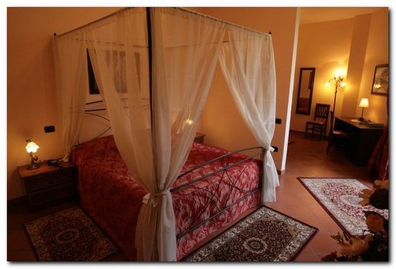 Grand Capodimonte Hotel 4*