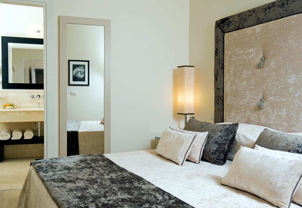 Palazzo Decumani Hotel 4*