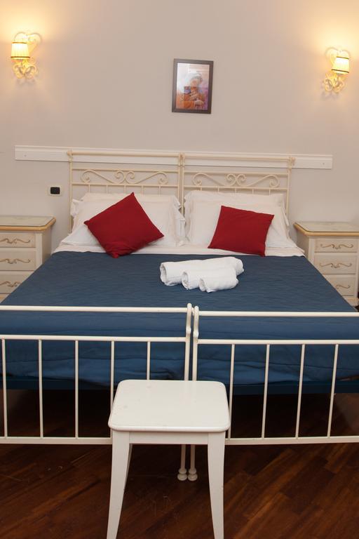 Hotel Ausonia