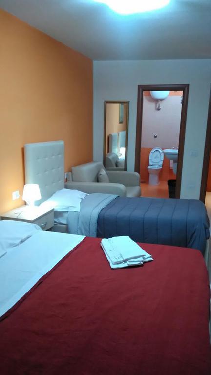Blu Angels Guest house *