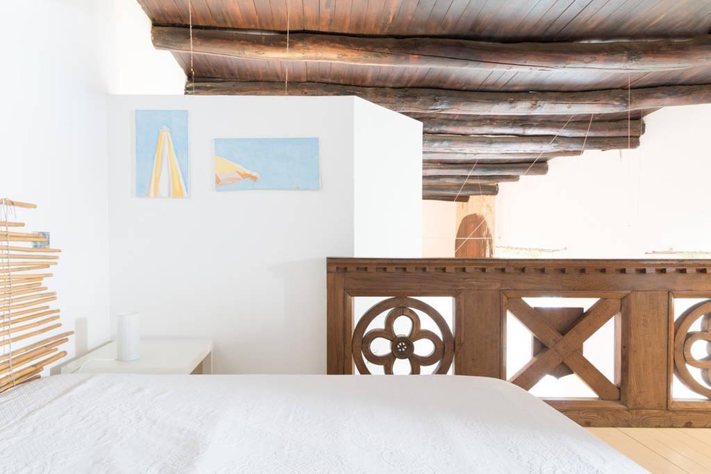 Apartment Splendido Loft Nel Cuore Antico Naples