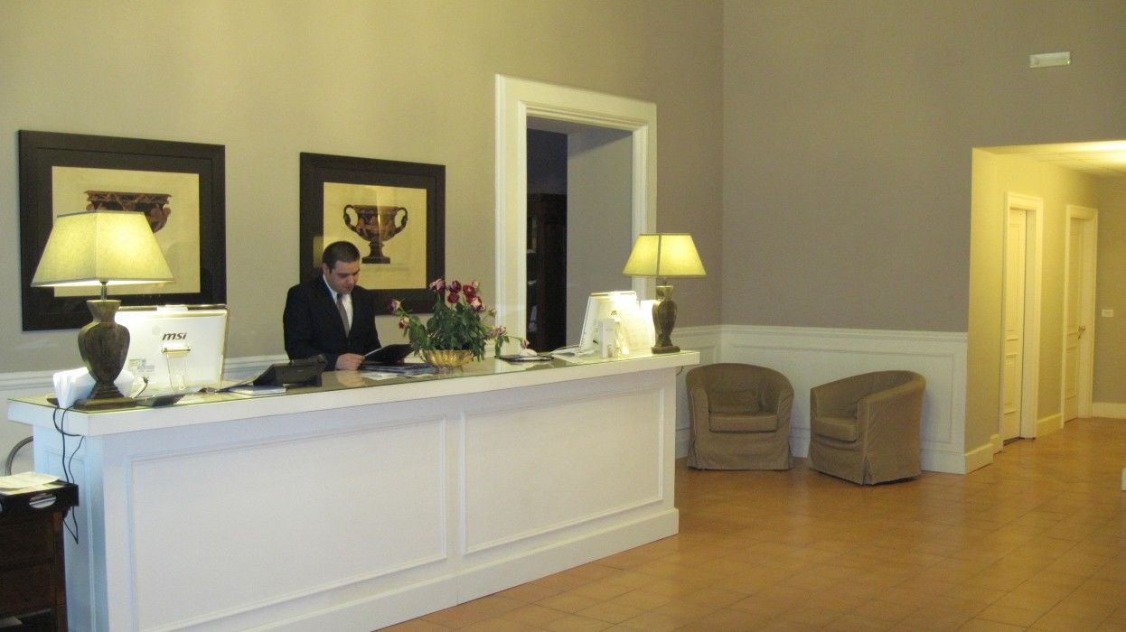 Hotel Decumani De Charme