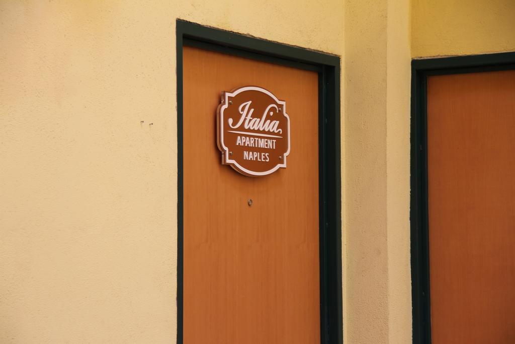 Italia Naples