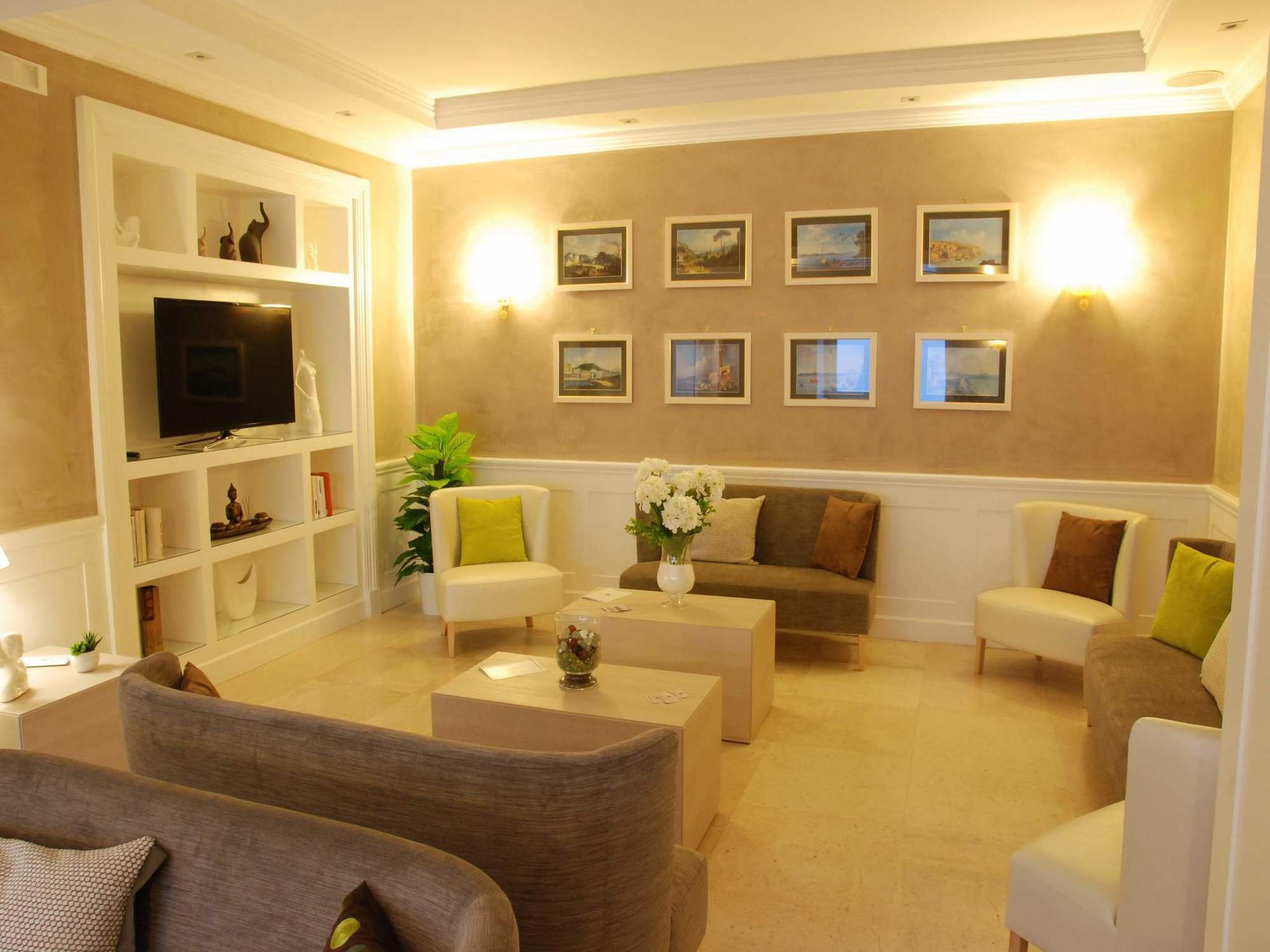 Hotel San Pietro Naples
