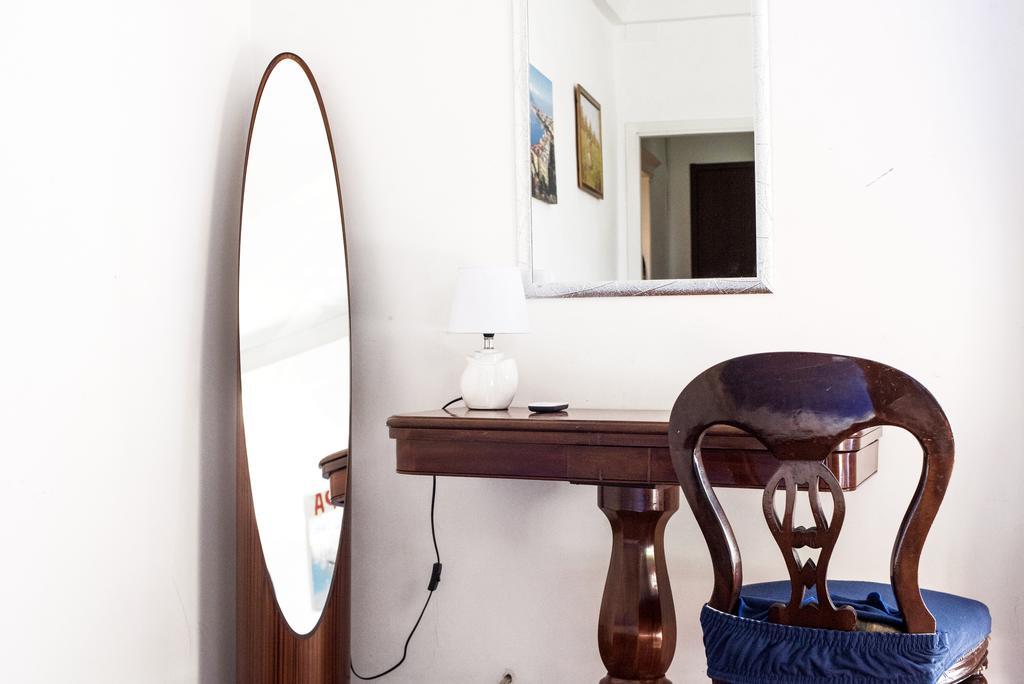 Rotonda Diaz Apartment Naples