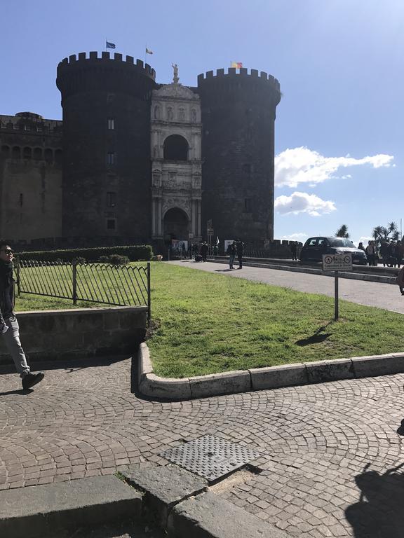 Magione Serra * Naples