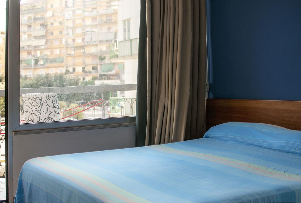 Lindo 3* Naples